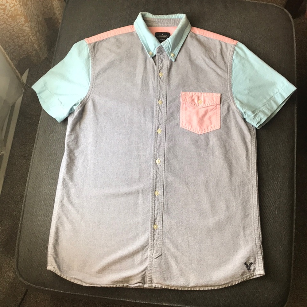 American Eagle men’s short sleeve button up